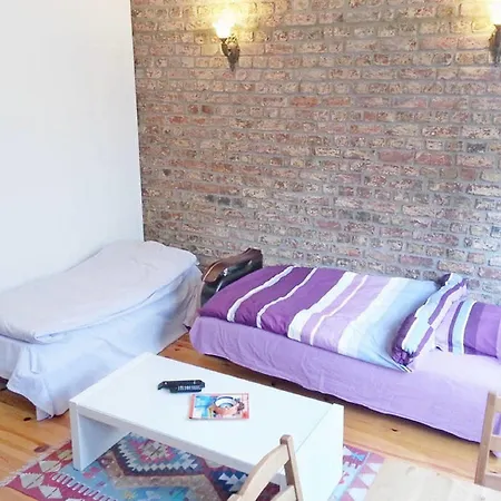 Sunflower Apartment *